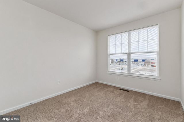 44089 EASTGATE VIEW DR, Chantilly, VA 20152