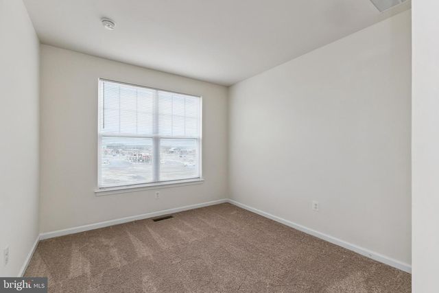 44089 EASTGATE VIEW DR, Chantilly, VA 20152