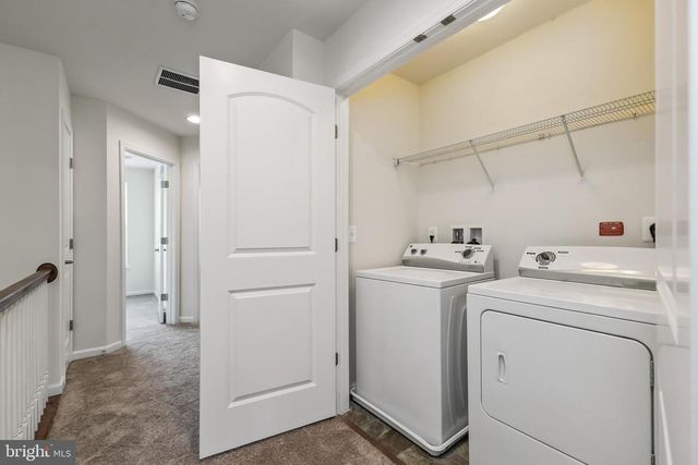 44089 EASTGATE VIEW DR, Chantilly, VA 20152