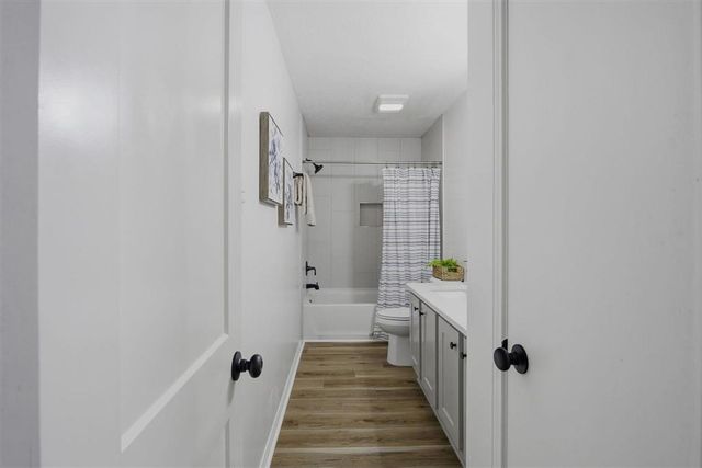 400 S Shermam, Iowa, LA 70647