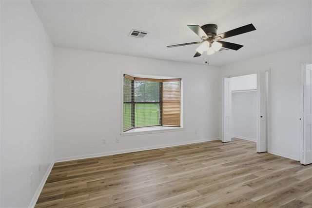 400 S Shermam, Iowa, LA 70647