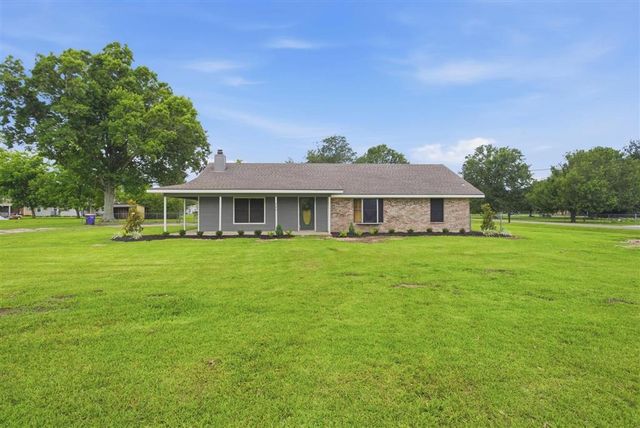 400 S Shermam, Iowa, LA 70647
