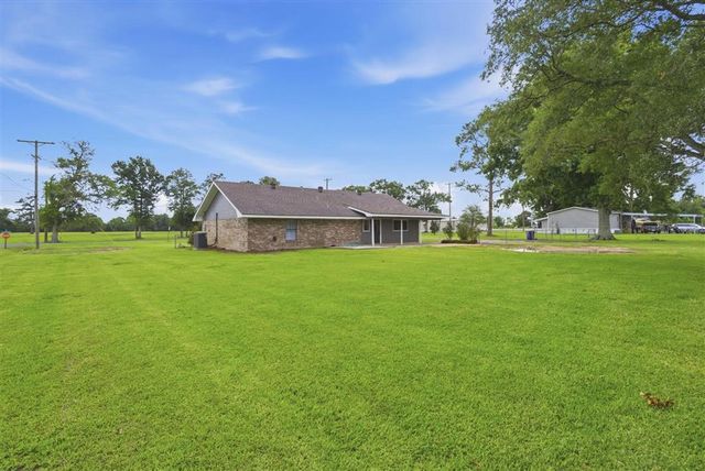 400 S Shermam, Iowa, LA 70647