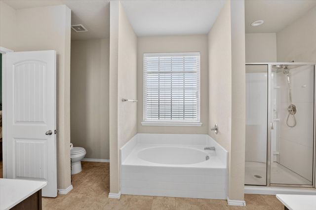107 Cantle Street, Waxahachie, TX 75165