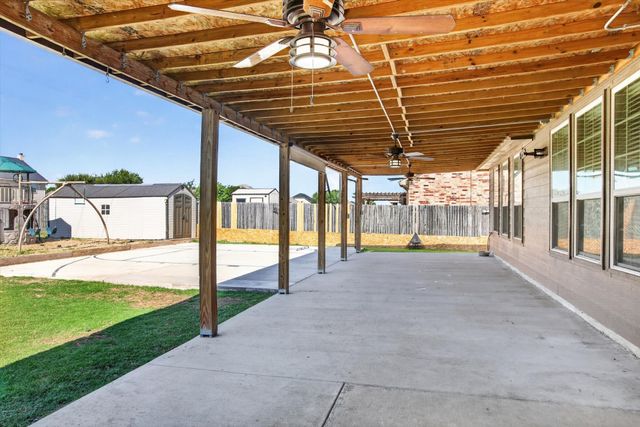 107 Cantle Street, Waxahachie, TX 75165