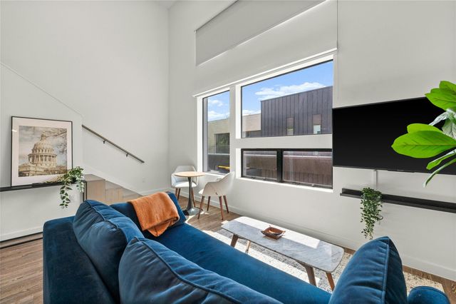49 Navasota ST 214, Austin, TX 78702
