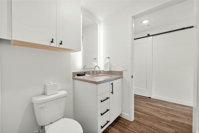 49 Navasota ST 214, Austin, TX 78702