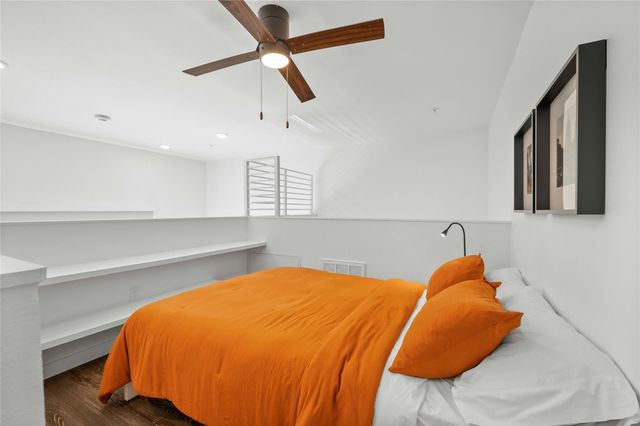 49 Navasota ST 214, Austin, TX 78702