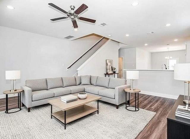 5426 E Houston Road, Houston, TX 77028