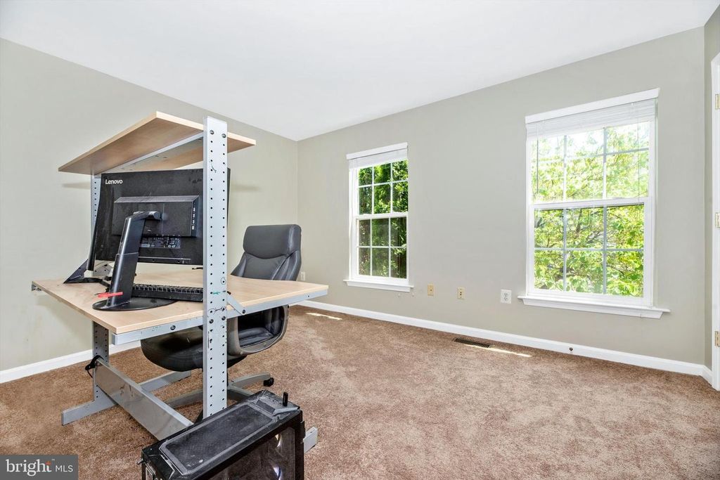 Image 21 of property listing at 605 TIVOLI RD, Frederick, MD 21703