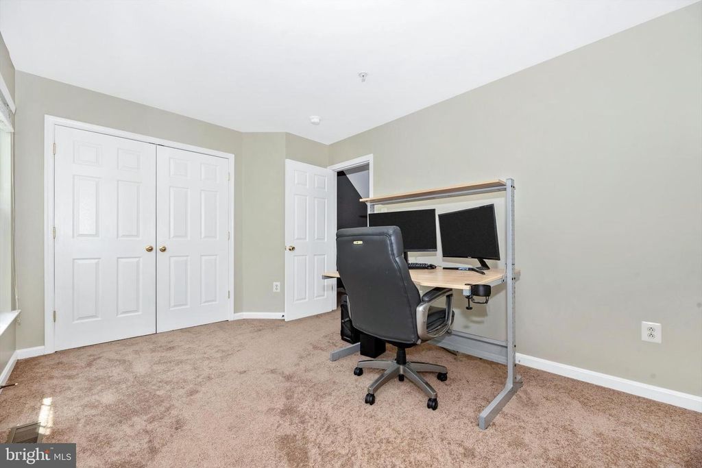 Image 22 of property listing at 605 TIVOLI RD, Frederick, MD 21703