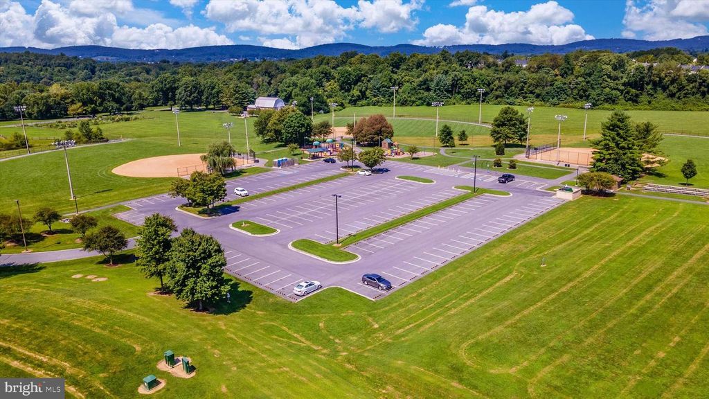 Image 31 of property listing at 605 TIVOLI RD, Frederick, MD 21703