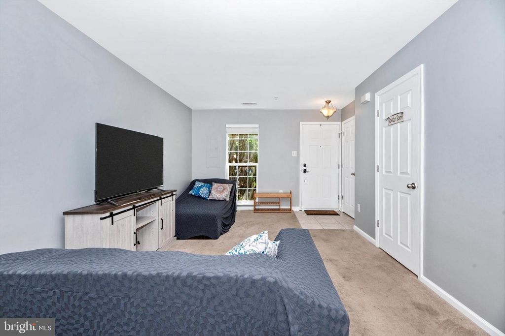 Image 4 of property listing at 605 TIVOLI RD, Frederick, MD 21703