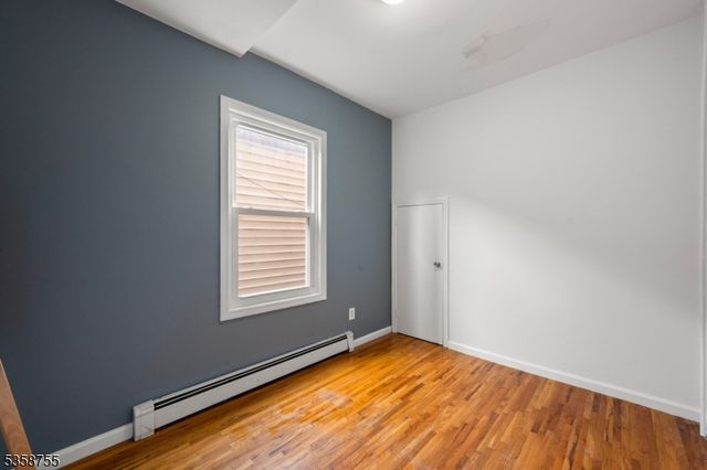 289 N 8Th St, Prospect Park Boro, NJ 07508