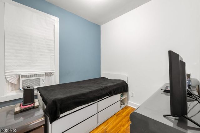 289 N 8Th St, Prospect Park Boro, NJ 07508