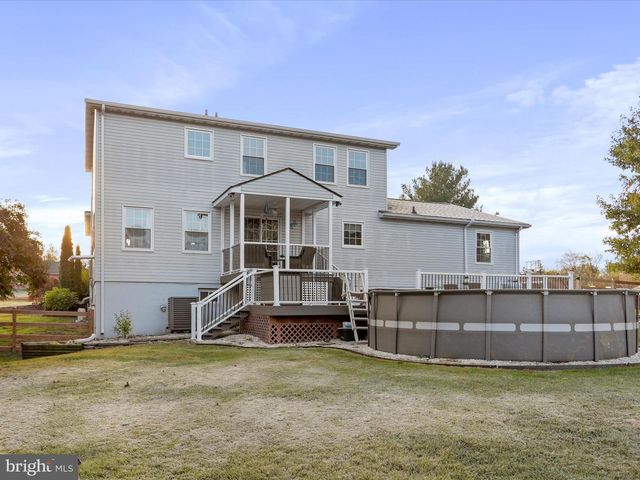 104 HADRIAN CT, Martinsburg, WV 25403