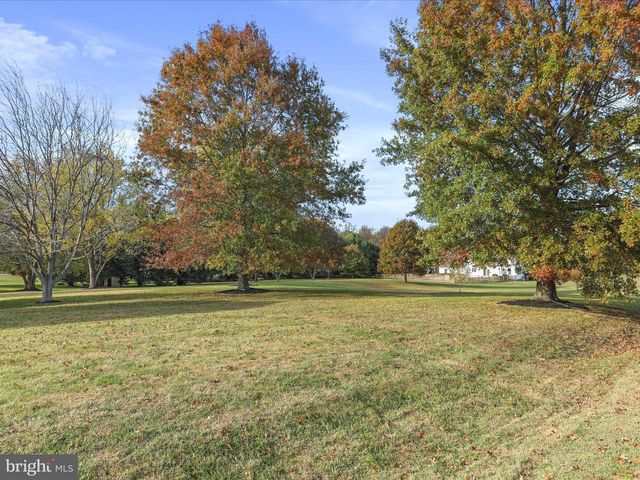 104 HADRIAN CT, Martinsburg, WV 25403