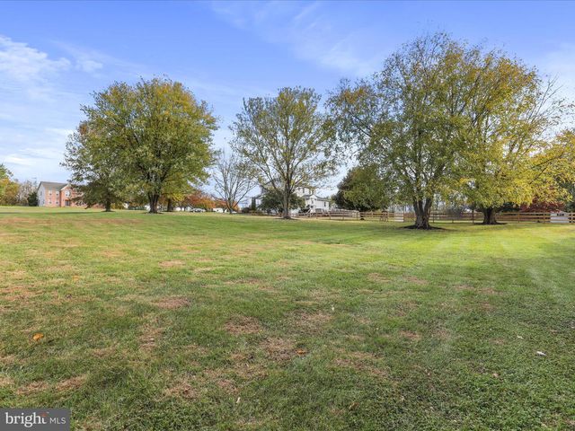 104 HADRIAN CT, Martinsburg, WV 25403