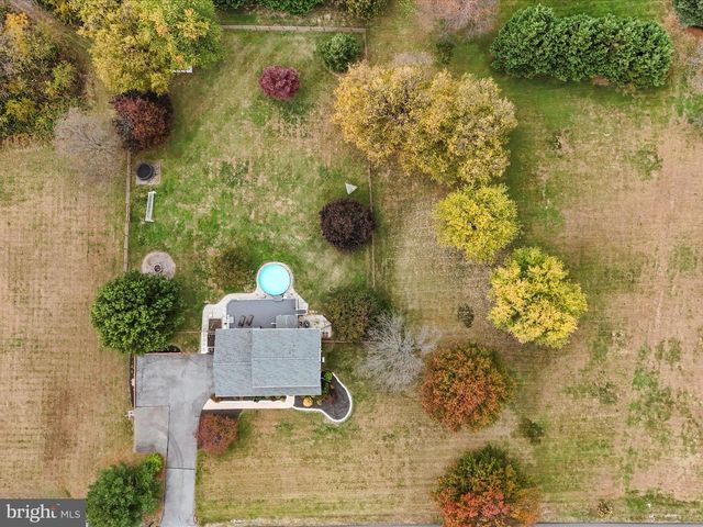 104 HADRIAN CT, Martinsburg, WV 25403