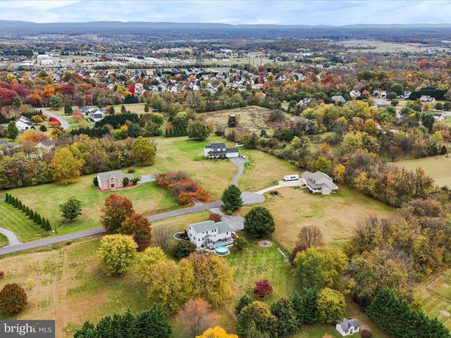 104 HADRIAN CT, Martinsburg, WV 25403