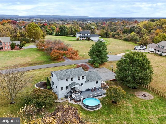 104 HADRIAN CT, Martinsburg, WV 25403