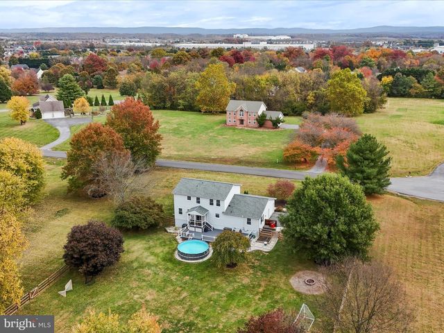 104 HADRIAN CT, Martinsburg, WV 25403