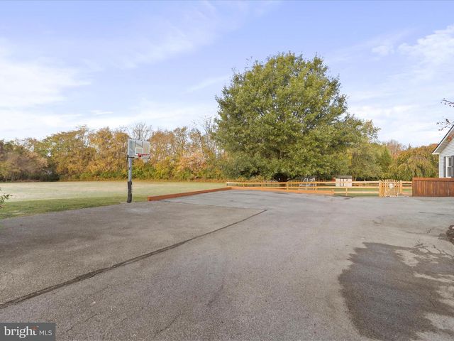 104 HADRIAN CT, Martinsburg, WV 25403