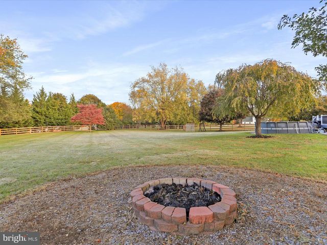 104 HADRIAN CT, Martinsburg, WV 25403