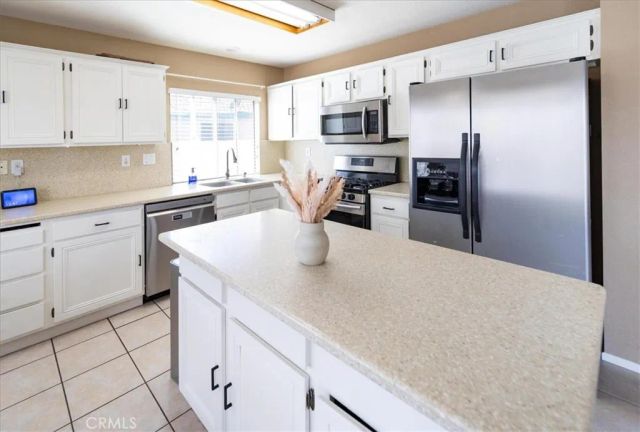 845 Stonehenge Court, Hemet, CA 92545