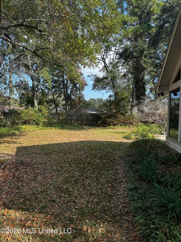 3911 Washington Avenue, Pascagoula, MS 39581