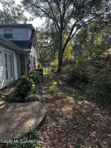 3911 Washington Avenue, Pascagoula, MS 39581