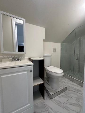 274 E 9th St 4, Hialeah, FL 33010