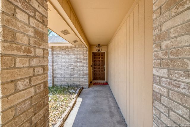 114 KIM DR, Del Rio, TX 78840