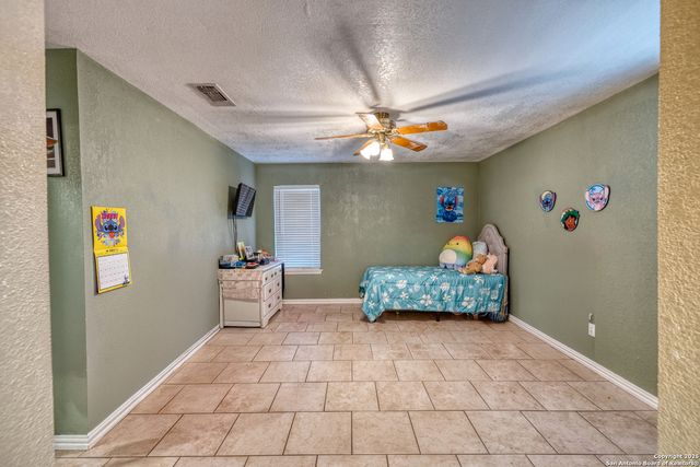 114 KIM DR, Del Rio, TX 78840