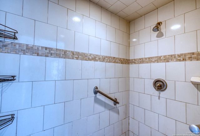 114 KIM DR, Del Rio, TX 78840