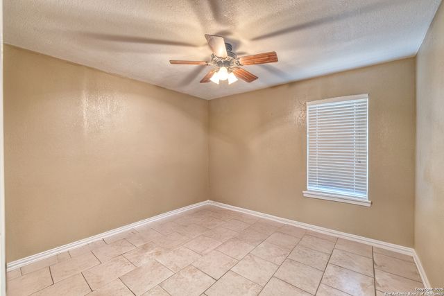 114 KIM DR, Del Rio, TX 78840
