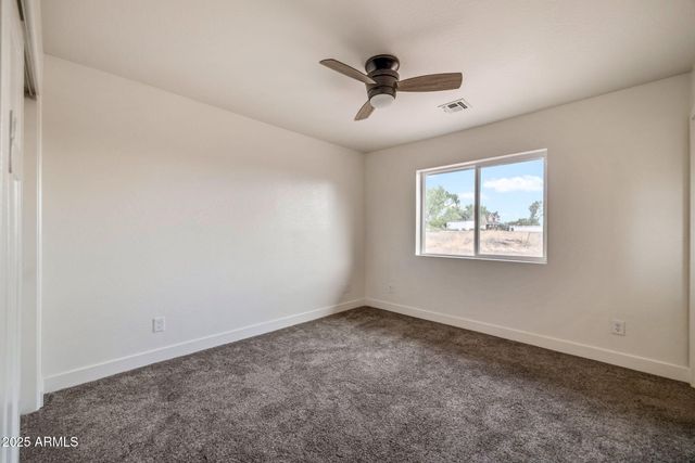 1955 W 9th Street, St Johns, AZ 85936