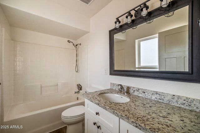 1955 W 9th Street, St Johns, AZ 85936