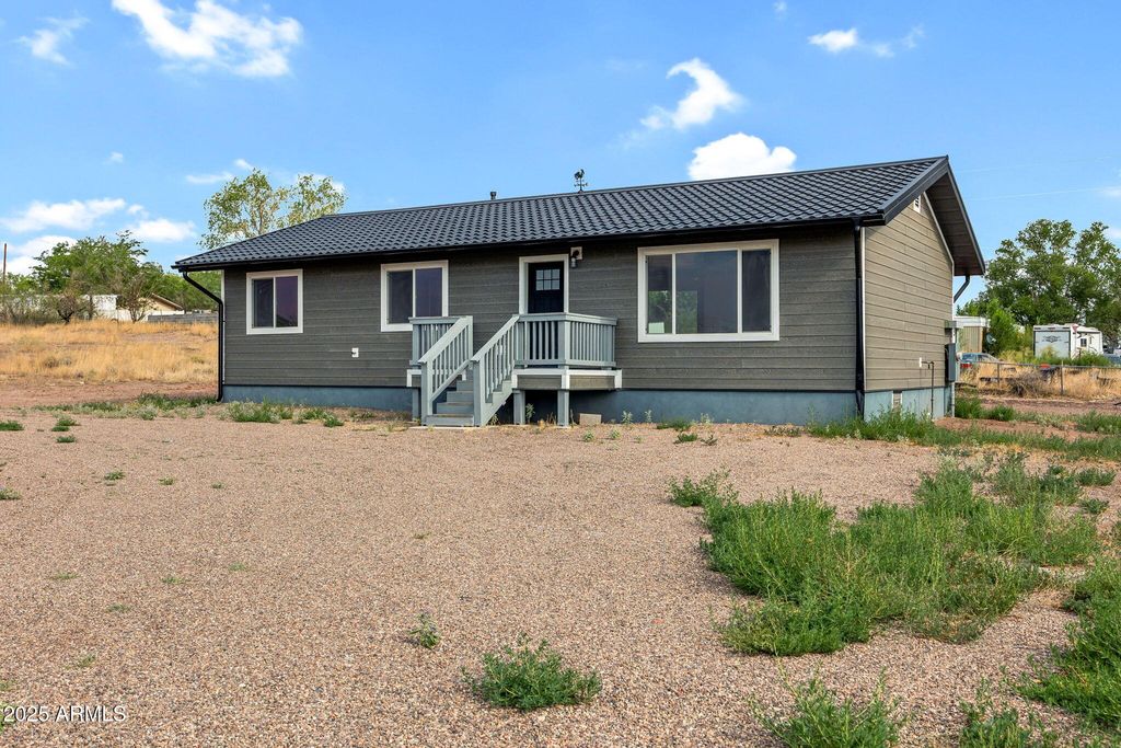 1955 W 9th Street, St Johns, AZ 85936