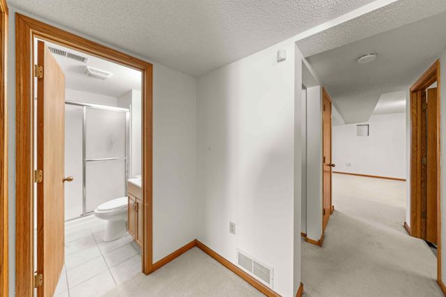 16111 Goodview Way, Lakeville, MN 55044