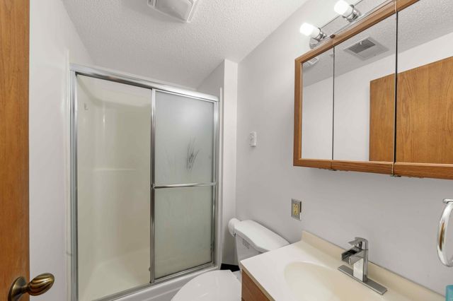 16111 Goodview Way, Lakeville, MN 55044