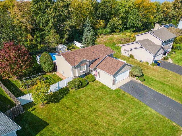 16111 Goodview Way, Lakeville, MN 55044