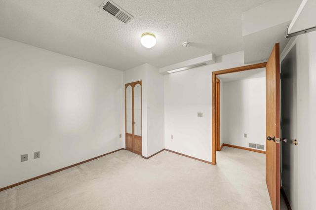 16111 Goodview Way, Lakeville, MN 55044