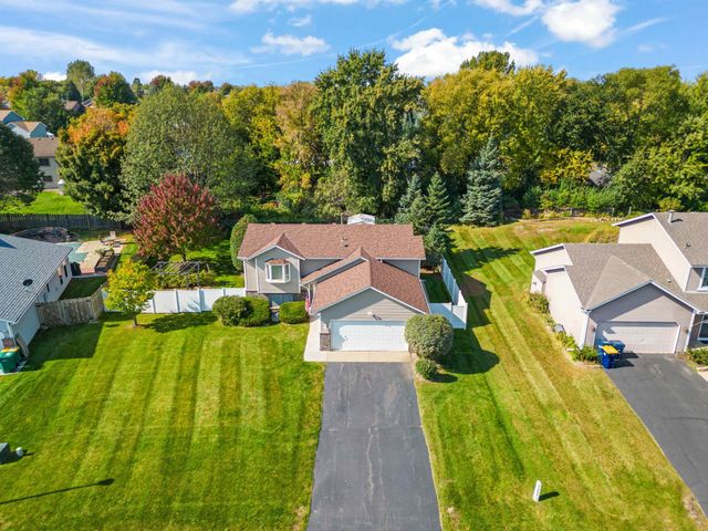 16111 Goodview Way, Lakeville, MN 55044