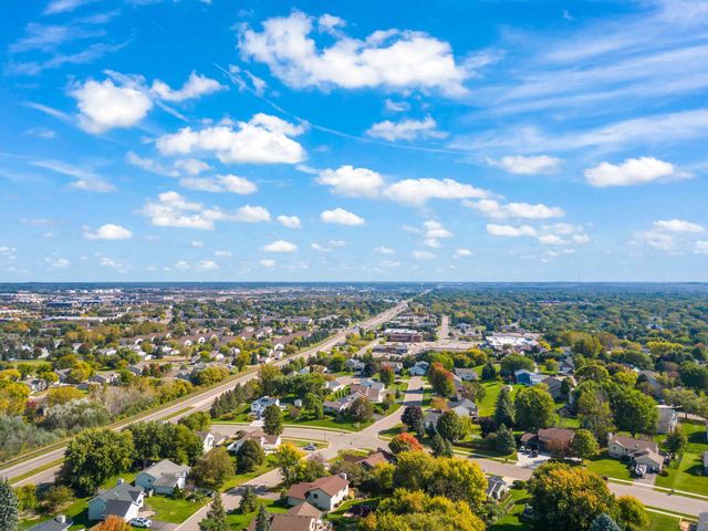 16111 Goodview Way, Lakeville, MN 55044