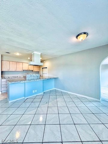 913 Hudson AVE, Lehigh Acres, FL 33936