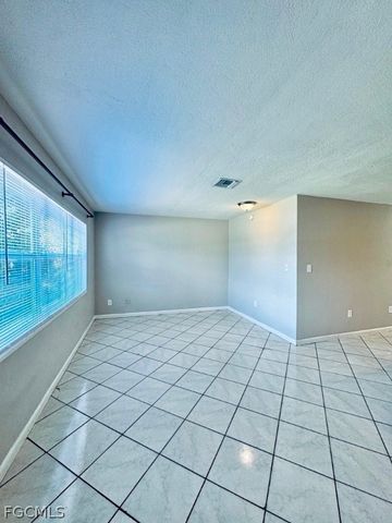 913 Hudson AVE, Lehigh Acres, FL 33936