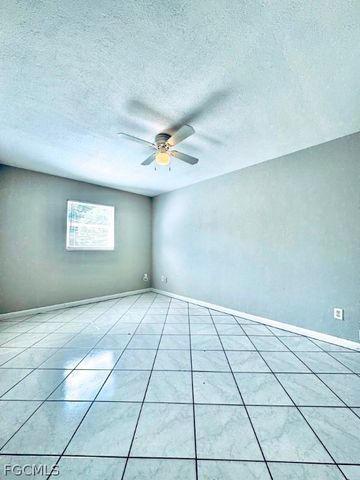 913 Hudson AVE, Lehigh Acres, FL 33936