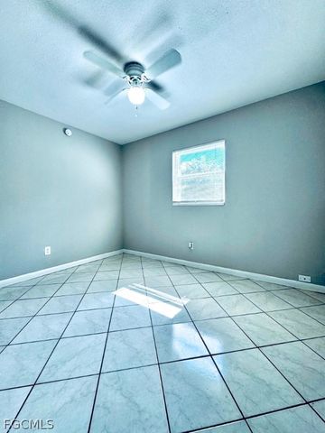 913 Hudson AVE, Lehigh Acres, FL 33936