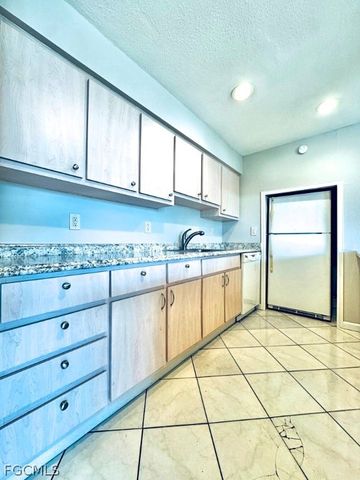 913 Hudson AVE, Lehigh Acres, FL 33936